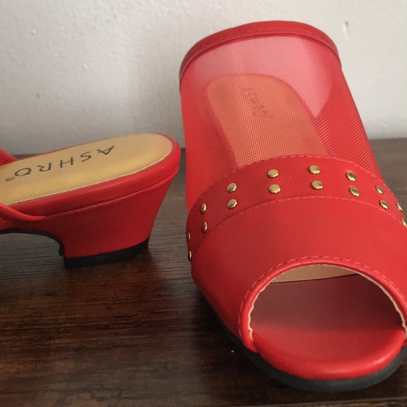 Ashro Gage Mesh Sandals, Red or Black - Picture 3 of 5